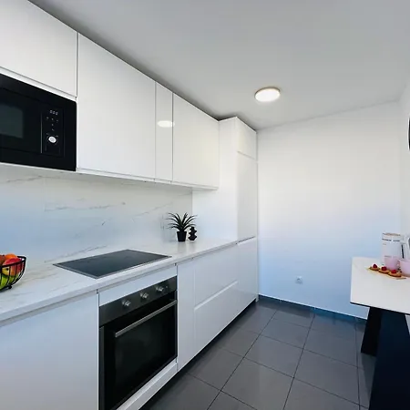 Paulmarie Duplex In Playa Negra Apartment
